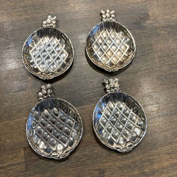 Trinket holders or maybe coasters by Eleanor Claire - Picture 1 of 5